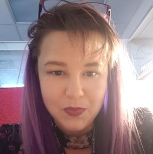 Meet your Posher, Pamela